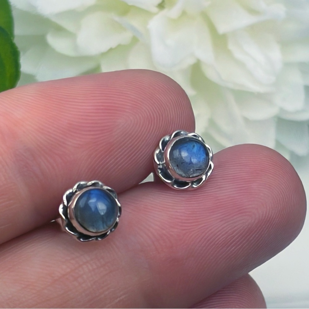 Dark Blue Flash Labradorite Stud Earrings Southwest Pure Sterling Silver 925